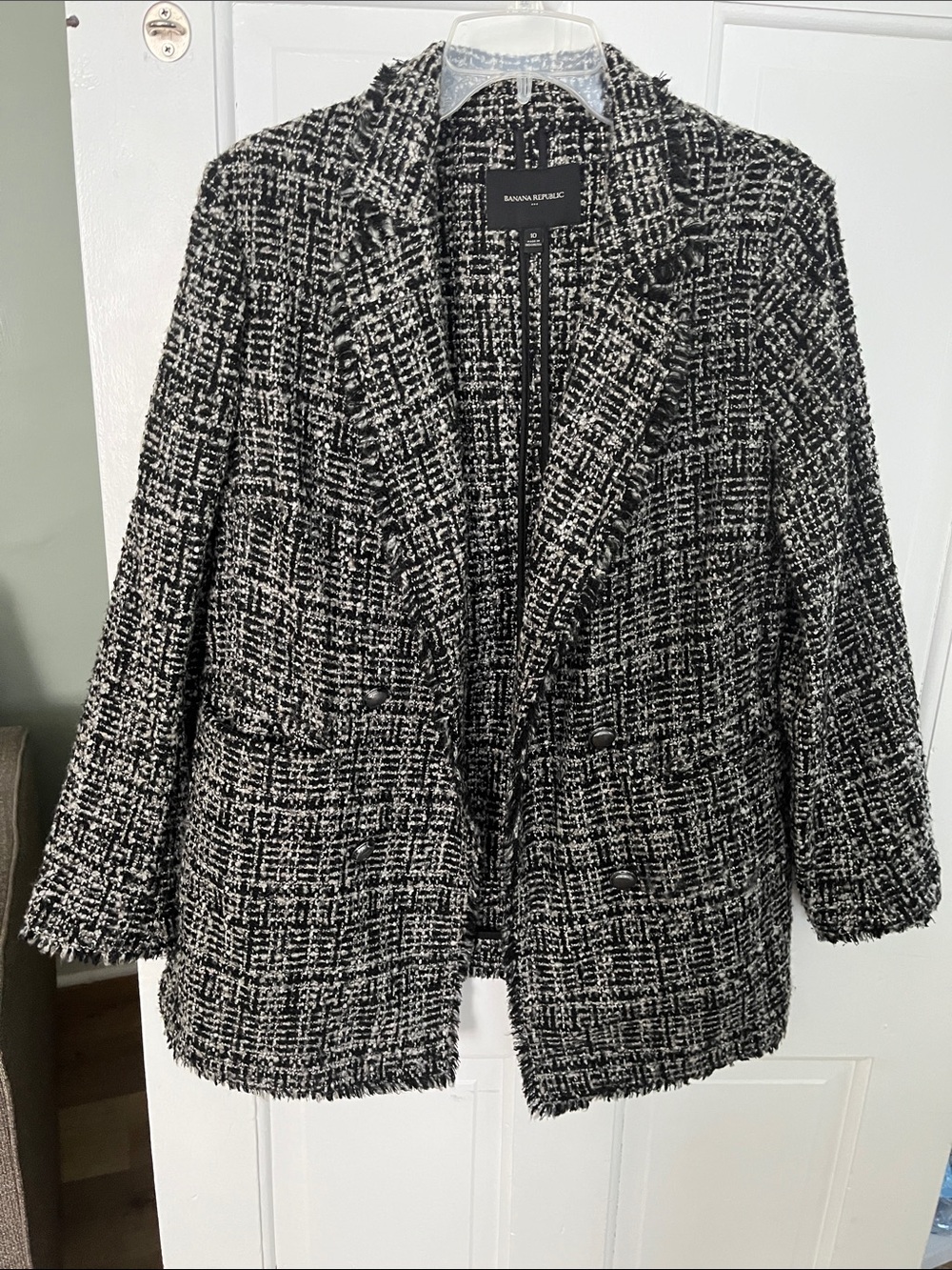 Banana Republic Size 10 Tweed Jacket Black White Fringed